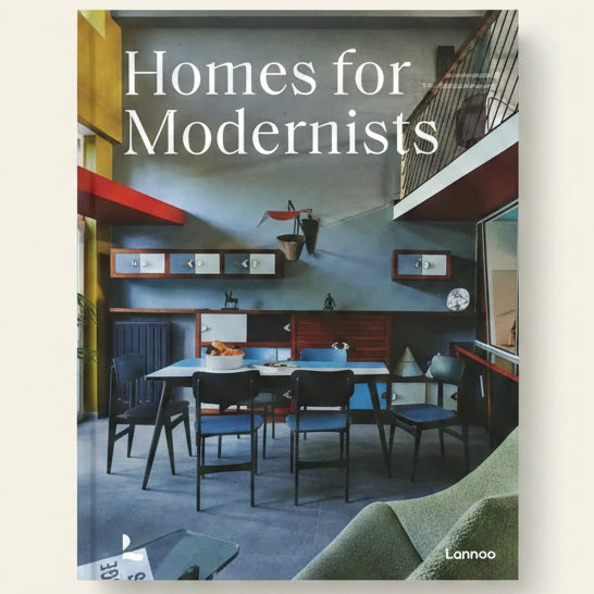 Book cover of 'Homes for Modernists' with a modern interior design.