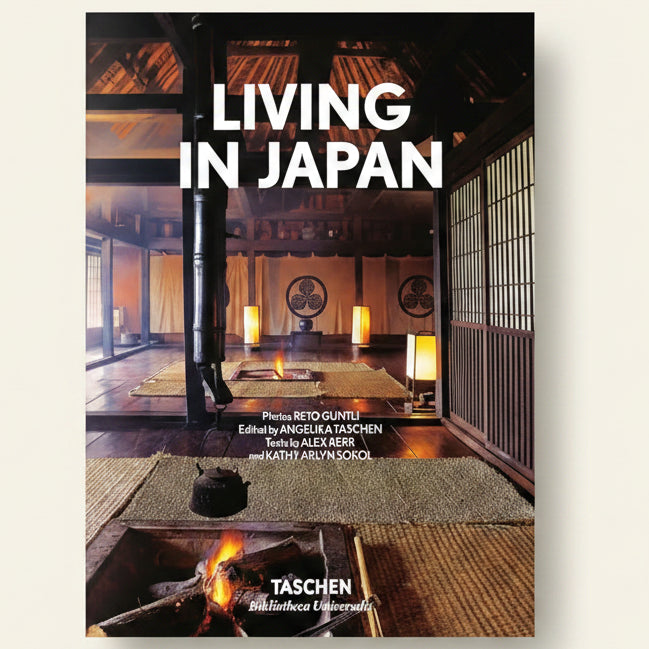 Book cover of 'Living in Japan' by Taschen with a traditional Japanese room on the cover.